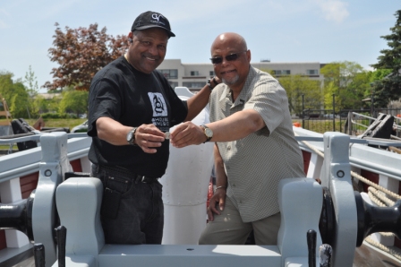 julius, tiny with coin at the Ernestina 2013 003 -min