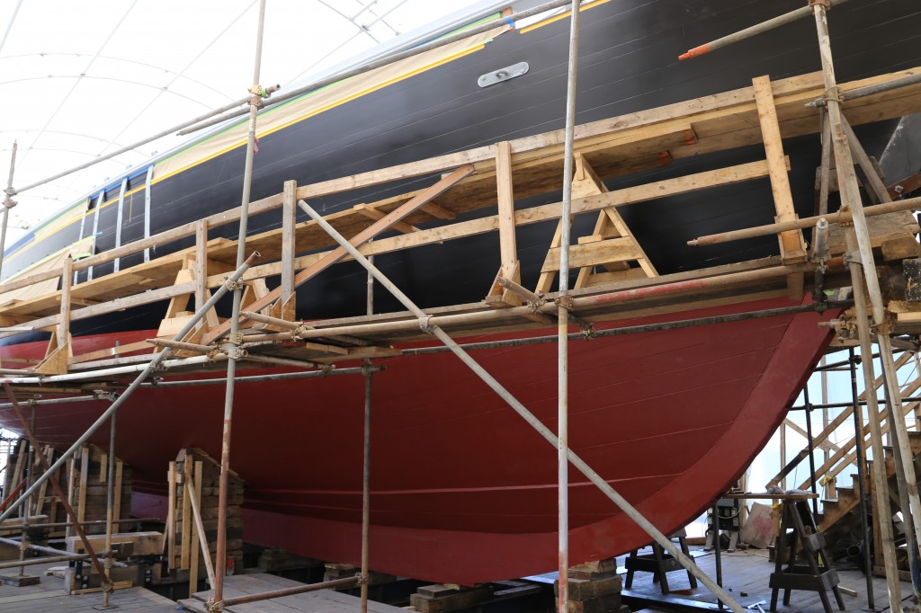 Chain plates for foremast shrouds are installed and the starboard bow is ready for final paint. credit John Fialkowski